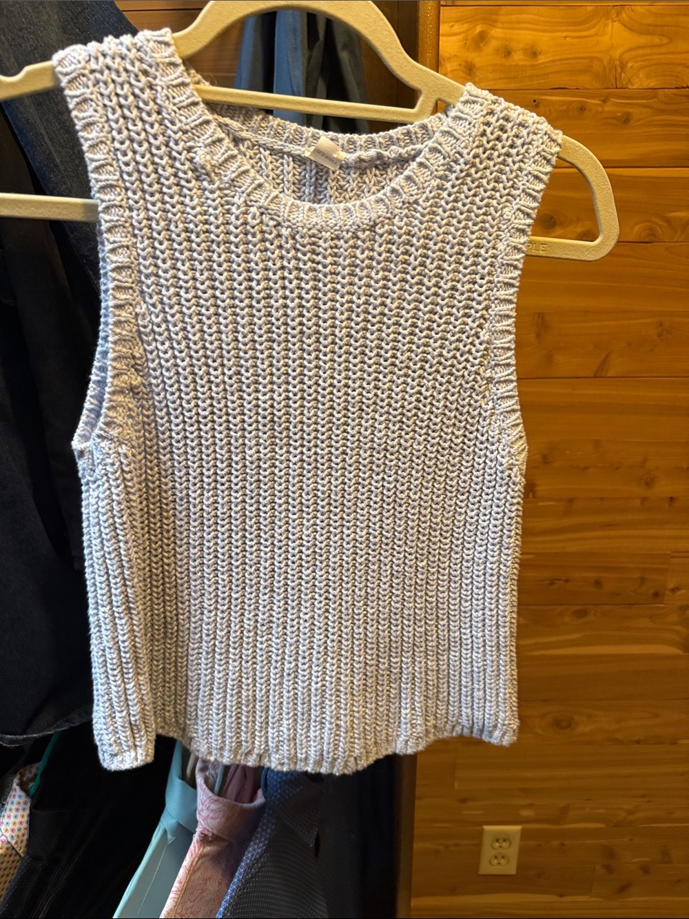 Old Navy Light Gray Chunky Knit Tank Top